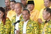 Bahlil Lahadalia resmi menetapkan Agus Gumiwang Kartasasmita sebagai Ketua Dewan Pembina Partai Golkar periode 2024-2029. | Foto: Instagram/@golkar.indonesia