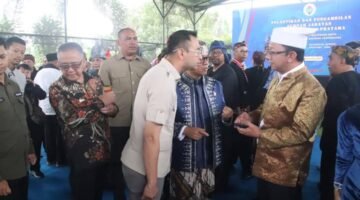 Membangun Desa, Memajukan Bangsa! Menteri Desa PDT bersama tokoh nasional resmikan Pemuda Pelopor Desa di Sukabumi. | Foto: Fb/Pemerintah Kabupaten Sukabumi