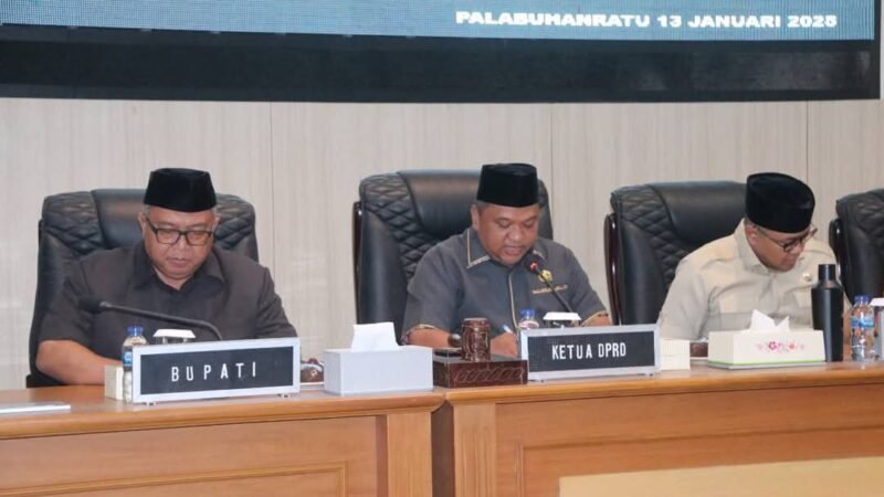 DPRD Kabupaten Sukabumi menggelar rapat paripurna dengan agenda pembahasan tiga Raperda prakarsa untuk melindungi mata air, jasa lingkungan, serta kemudahan investasi. | Foto: FB/Pemerintah Kabupaten Sukabumi