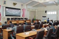 Bupati Sukabumi sampaikan tiga Raperda strategis demi percepatan pembangunan daerah.