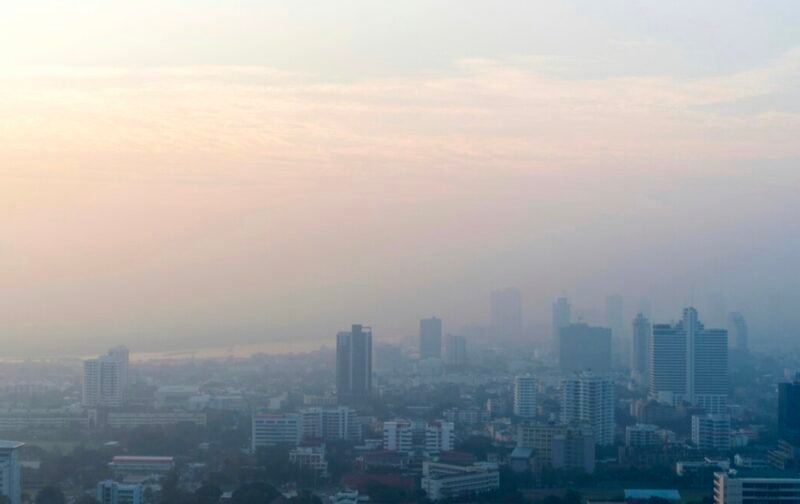 Thailand gratiskan transportasi umum selama seminggu untuk mengurangi polusi udara di Bangkok. | Freepik/rawpixel