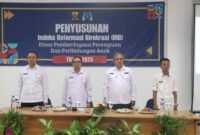 Sekda Sukabumi, Ade Suryaman, membuka workshop penguatan reformasi birokrasi di DP3A untuk meningkatkan efisiensi dan kualitas layanan publik. | Dok. Diskominfosan