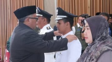 Agus Suherman resmi menjabat sebagai Kabid Penataan Bangunan Disperkim Kabupaten Sukabumi menggantikan Arianja Hasbulwafi. Kepala Disperkim, Lukman Sudrajat, optimistis pengalaman Agus akan mempercepat realisasi program tahun ini. | Istimewa