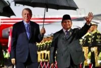 Presiden Prabowo Subianto menyambut Presiden Turki Erdogan di Jakarta. Kunjungan ini perkuat kerja sama strategis Indonesia-Turki. | Instagram.com/@prabowo