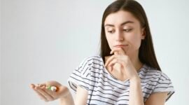 Ilustrasi BPOM cabut izin edar sejumlah produk ASI Booster karena pelanggaran label dan promosi. | Greepik/karlyukav