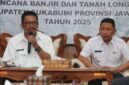 Pemkab Sukabumi evaluasi tanggap darurat di Palabuhanratu, Simpenan, dan Lengkong. Bupati minta percepatan pemulihan pascabencana. | Fb/Pemerintah Kabupaten Sukabumi