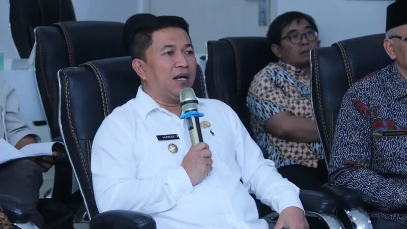 Wabup dan Kemenko IPK bahas lanjutan proyek bandara dan kawasan industri Cikembar. | FB/Pemerintah Kabupaten Sukabumi