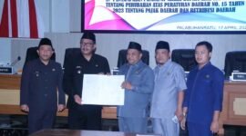 DPRD Sukabumi sahkan perubahan Perda pajak dan retribusi daerah. | FB/Pemerintah Kabupaten Sukabumi