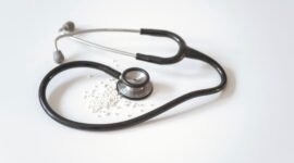 Kasus dugaan pelecehan oleh dokter di Malang segera dilaporkan, korban tempuh jalur hukum. | Unsplash/Markus Frieauff