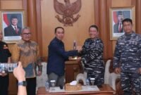 Danlanal bahas jembatan dan bantuan pascabencana di Sukabumi. | Fb/Pemerintah Kabupaten Sukabumi
