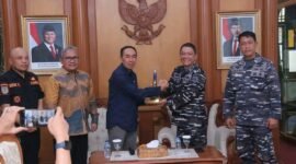 Danlanal bahas jembatan dan bantuan pascabencana di Sukabumi. | Fb/Pemerintah Kabupaten Sukabumi