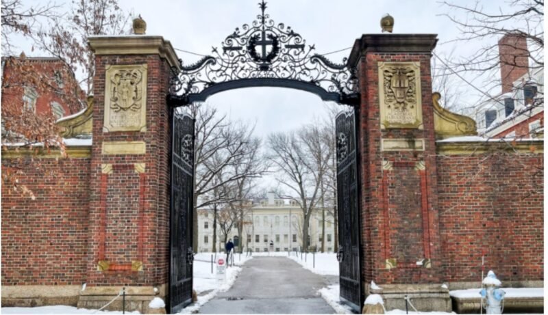 Larangan mahasiswa asing di Harvard resmi diumumkan DHS. | x.com/Harvard