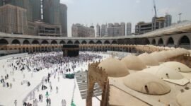 Visa Furoda belum terbit, AMPHURI sebut kewenangan penuh Saudi. | Unsplash/hardiman hardiman