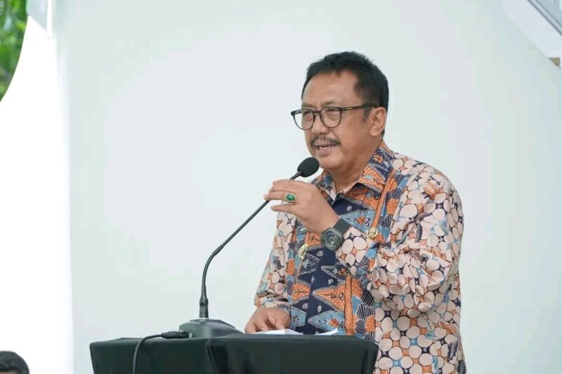 Bupati Asep Japar resmikan Ratu Freshmart & layanan gizi gratis Palabuhanratu. | Fb/Pemerintah Kabupaten Sukabumi