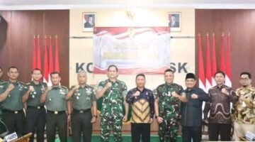 TMMD ke-125 digelar di Desa Langkapjaya, Wabup: “Percepat pembangunan, libatkan warga.” | Fb/Pemerintah Kabupaten Sukabumi 
