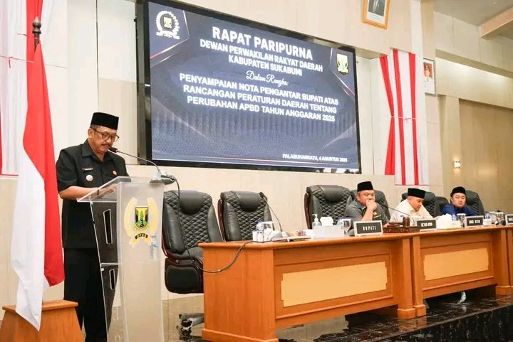 Bupati Sukabumi paparkan perubahan APBD 2025 di hadapan DPRD. | Fb/Pemerintah Kabupaten Sukabumi