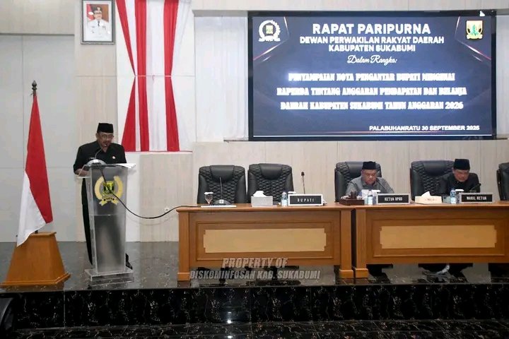 Bupati Sukabumi sampaikan nota pengantar Raperda APBD 2026 dalam paripurna DPRD. | FB/Pemerintah Kabupaten Sukabumi 