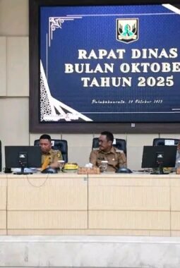 Bupati Instruksikan Efisiensi dan Fokus pada Program Prioritas dalam Rapat Dinas Oktober 2025