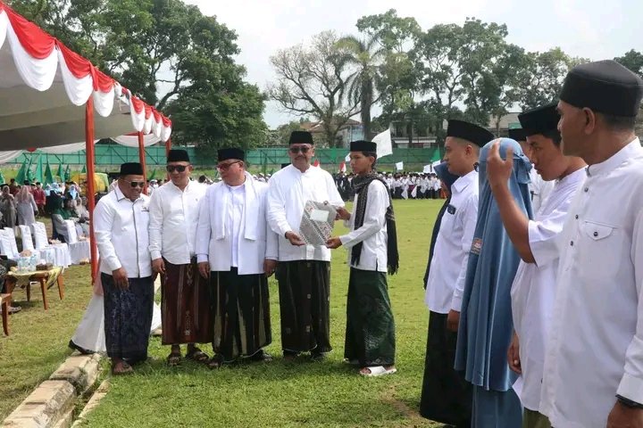 Momentum kebangkitan santri menuju era digital demi Sukabumi yang Mubarakah. | FB/Pemerintah Kabupaten Sukabumi 
