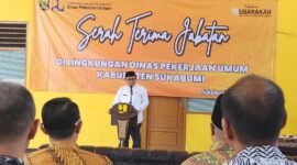 Momen haru iringi perpindahan Dede Rukaya ke DPMPTSP Sukabumi.