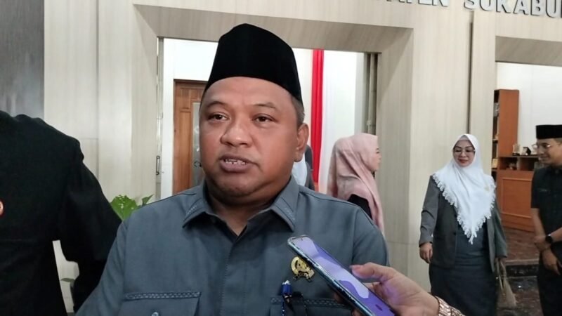 APBD Sukabumi 2026 diproyeksi turun Rp725 miliar, DPRD minta fokus pada prioritas pembangunan.

