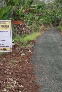 Disperkim Kabupaten Sukabumi Wujudkan Harapan Warga dengan Mengaspal Jalan Desa Peninggalan Belanda yang Tak Pernah Tersentuh Sejak Dulu