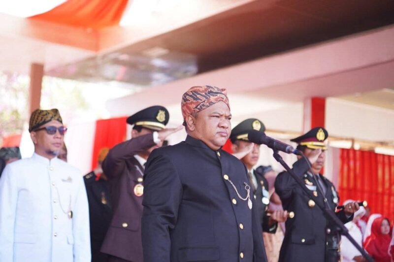 Ketua DPRD Sukabumi apresiasi pengabdian guru di Hari Guru Nasional 2025.