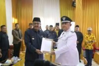 Hilman Nulhakim resmi menjabat Kades Pawenang. | FB/Pemerintah Kabupaten Sukabumi 