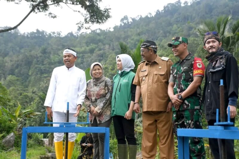 Gubernur Jabar resmikan renovasi PLTMH Ciganas untuk dorong produktivitas warga. | Fb/Pemerintah Kabupaten Sukabumi 