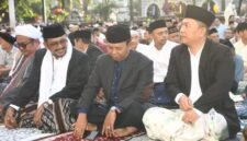 Salat Idulfitri 1447 H di Palabuhanratu jadi momentum spiritual dan penguatan komitmen pembangunan daerah. (Fb/Pemerintah Kabupaten Sukabumi)