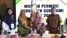 Rina Rosmaniar Japar pimpin Perwosi Sukabumi 2026–2030. (fb/Pemerintah Kabupaten Sukabumi)