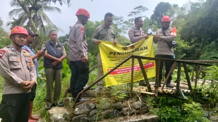 Jembatan rusak di Cibadak segera diperbaiki Pemkab Sukabumi.
