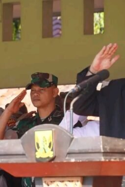Pemkab Sukabumi Salurkan Beasiswa Hardiknas 2026, Asep Japar Dorong SDM Unggul dan Berdaya