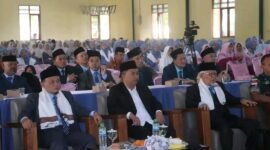 Wabup Sukabumi hadiri wisuda 132 santri Angkatan ke-26 Ponpes Assalam Putri. (fb/Pemerintah Kabupaten Sukabumi)