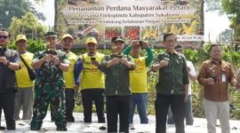 Wabup Sukabumi mengajak petani meningkatkan kapasitas dan memanfaatkan peluang pasar. (Fb/Pemerintah Kabupaten Sukabumi)
