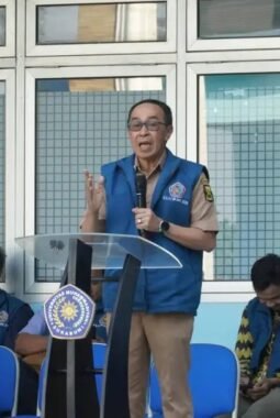 Sekda Sukabumi Lepas 720 Mahasiswa KKN Reguler UMMI, Dorong Jadi Agen Perubahan di Tengah Masyarakat