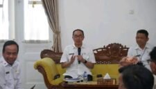 Sekda Sukabumi mengajak KEK berperan aktif menyukseskan HJKS ke-156 sekaligus memperkuat ekonomi kreatif. (fb/Pemerintah Kabupaten Sukabumi)