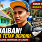Musala tetap berdiri kokoh di tengah puing kebakaran Kasepuhan Ciptamulya. | Gambar: Ilustrasi AI
