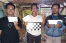 Danang (Tengah) keluar sebagai juara Turnamen Catur RT 04/06 dalam semarak HUT RI ke-81.