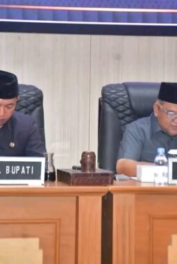 Pemkab Sukabumi Sampaikan Nota Pengantar Raperda Perubahan APBD 2026