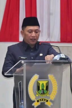 Paripurna DPRD Sukabumi, Bupati Sampaikan Nota Pengantar Raperda APBD 2027