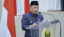 Rapat paripurna DPRD Sukabumi membahas jawaban Bupati atas pandangan umum fraksi terkait Raperda APBD 2027. (fb/Pemerintah Kabupaten Sukabumi)