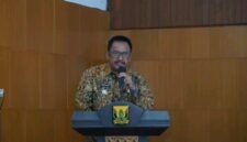 Bupati Sukabumi melantik Hj. Rina Rosmaniar Japar sebagai Ketua GOW periode 2026-2031. (Fb/Pemerintah Kabupaten Sukabumi)
