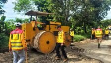 Rekonstruksi Jalan Cipamingkis–Cikarang Cidolog mencapai 95 persen dengan anggaran Rp930 juta.